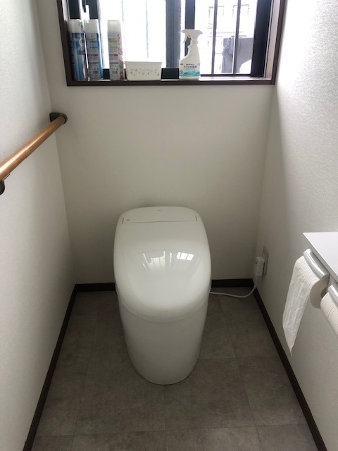 岡山住宅リフォーム 倉敷市でトイレリフォーム（TOTOタンクレス便器）施工事例の画像